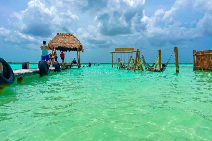 Tour Bacalar Ponton with Transfer from Cancun & Playa del Carmen