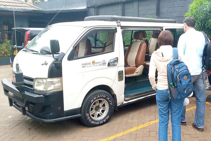 Giraffe Center And Beads Factory Day Tour From Nairobi