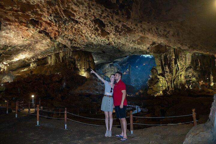 Cong Cruise Full-day Explore Halong Bay