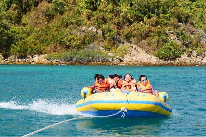 Private Speedboat Tour to Koh Phai with Water Activities