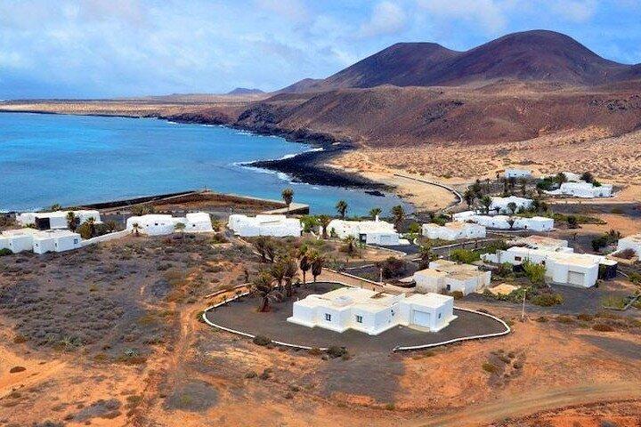 Amazing Jeep Safari at Graciosa Island, Lanzarote