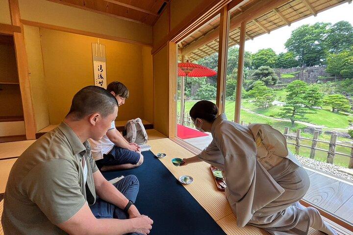 Full-Day Tour from Kanazawa: Samurai, Matcha, Gardens and Geisha