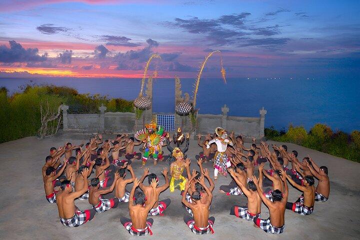 Bali Spa Package & Uluwatu Sunset Tour with Dinner