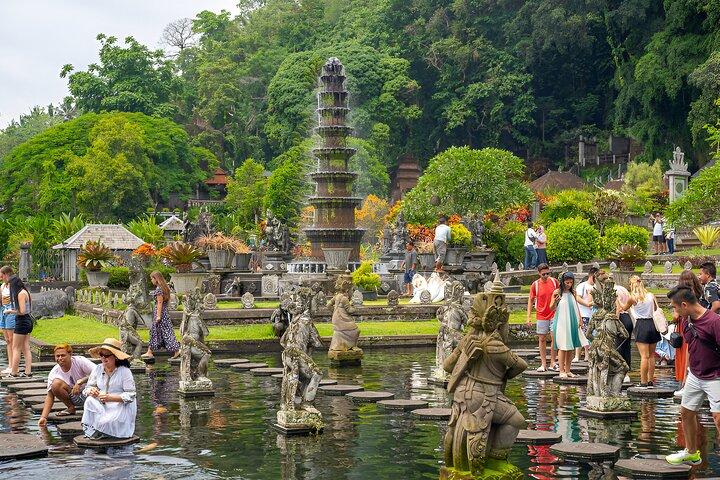 Bali Car-Charter: The Gates of Heaven Bali Tour