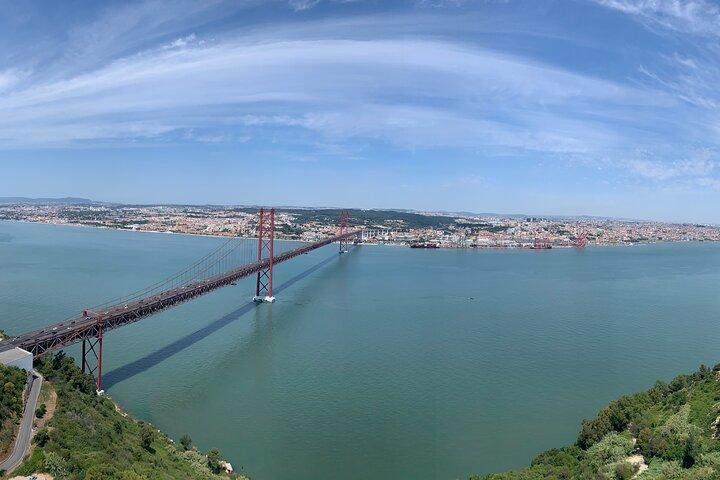 Private guided tour Lisbon highlights and hidden gems