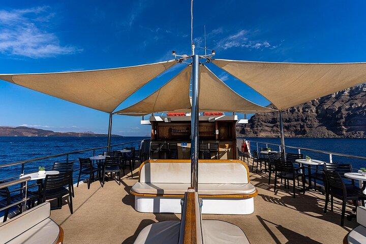 Santorini Tour Of Caldera with Glass Bottom Boat