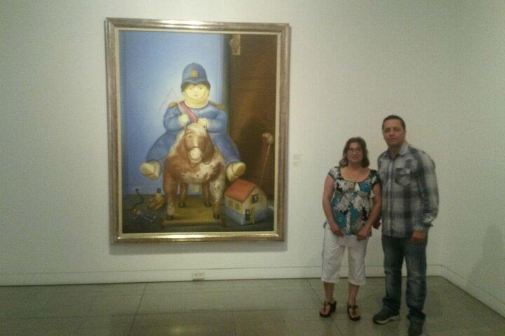Private tour of the Fernando Botero museum and plaza in Antioquia
