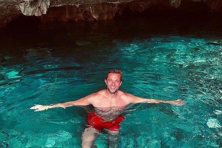 Private Tour to Tulum Ruins and Cenotes