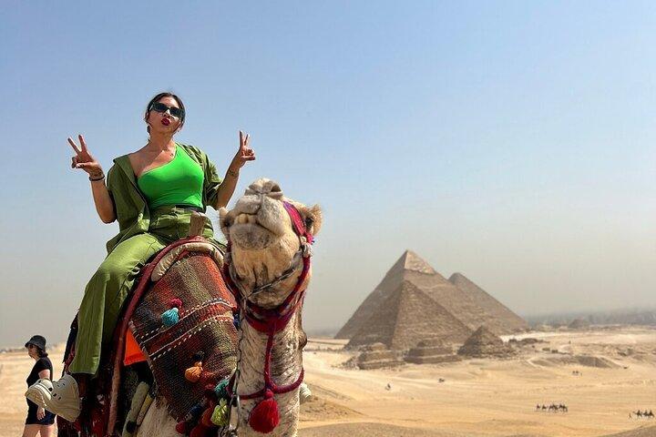 Full Day Tour at Pyramids of Giza, Museum, and Khan el-Khalili