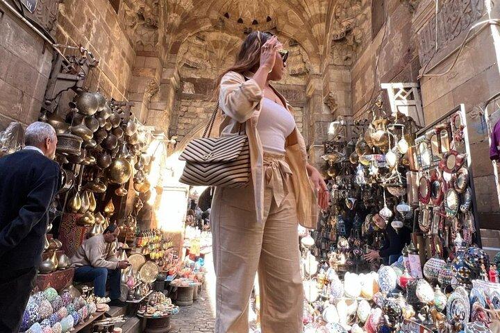 Full Day Tour at Pyramids of Giza, Museum, and Khan el-Khalili