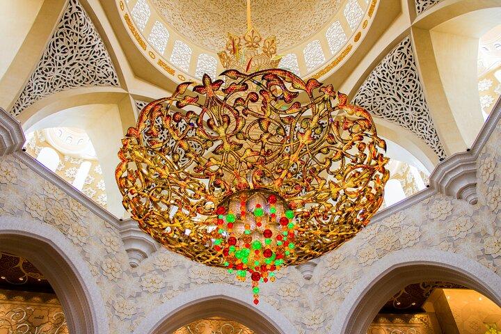 Sheikh Zayed Mosque Half Day Tour in Abu Dhabi