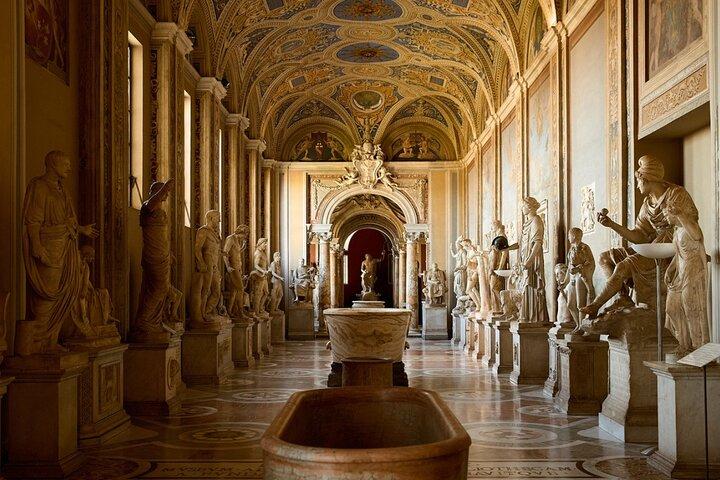 Rome Vatican & Sistine Chapel: St Peter or Colosseum Tour Option