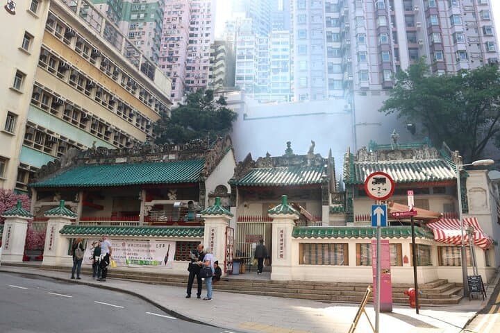 Private tour of Hong Kong - customized layover - 5 hours