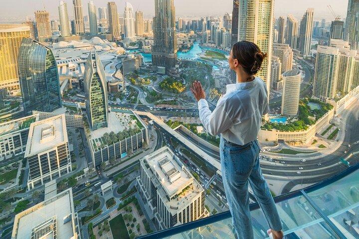 Sky Views Dubai with Glas slide or Edge Walk Options