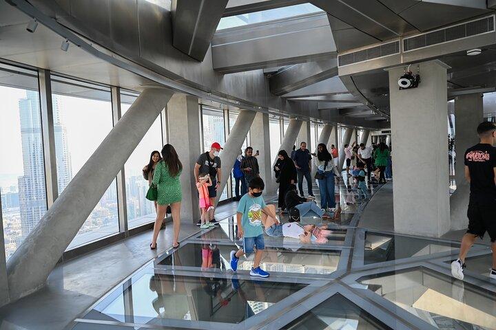 Sky Views Dubai with Glas slide or Edge Walk Options