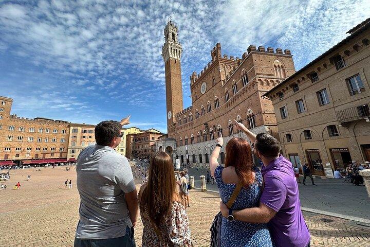 Highlights of Siena Private City Tour with Local Guide