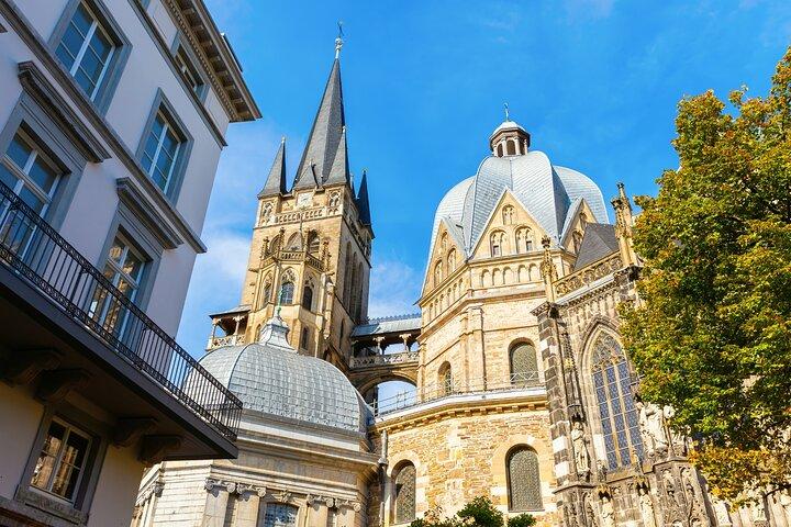 Aachen Scavenger Hunt & Highlights Self-Guided Walking Tour