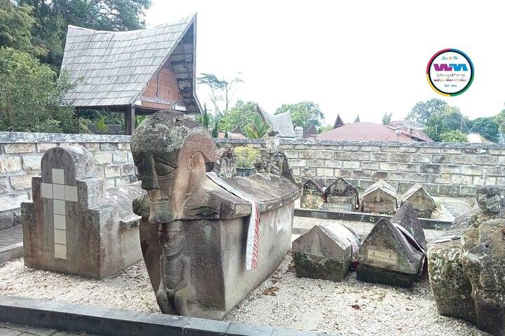 Full-Day Private Samosir Island Tour from North Sumatra