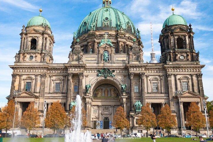 Berlin for Families with Spy Museum tickets: Private Tour