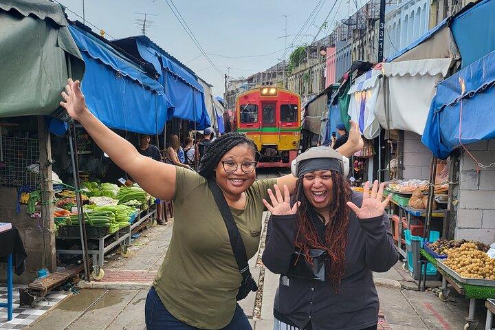 Railway Market, Floating Market and Ayutthaya (Premium Service)