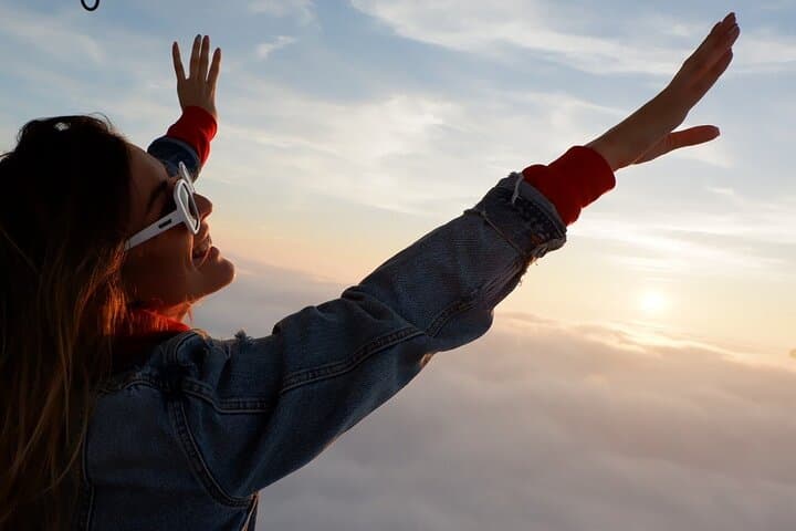 Dubai Desert Hot Air Balloon Ride at Sunrise with Breakfast
