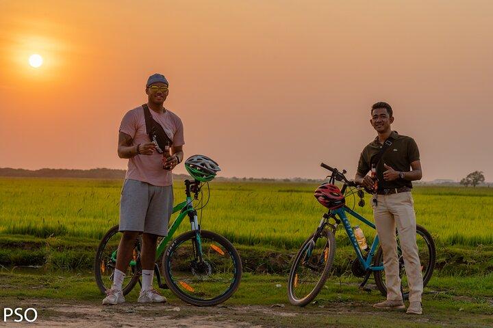 Sunset Cycling Tour On The Bank of Tonle Sap