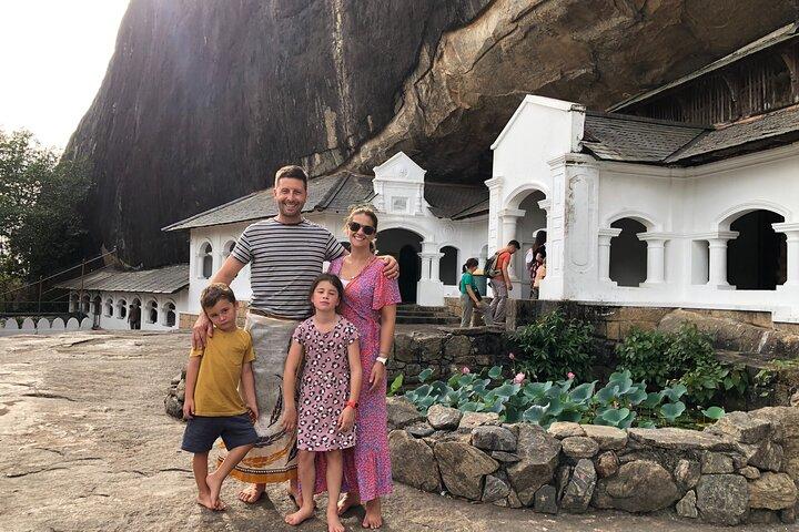 The Most popular Personalized round Tour In Sri Lanka-Day Charged