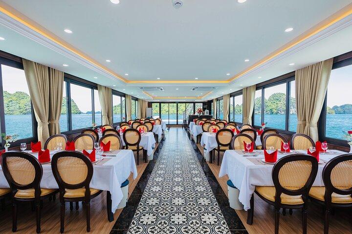 Halong Bay Adventure - Day Trip with Limousine Transfer