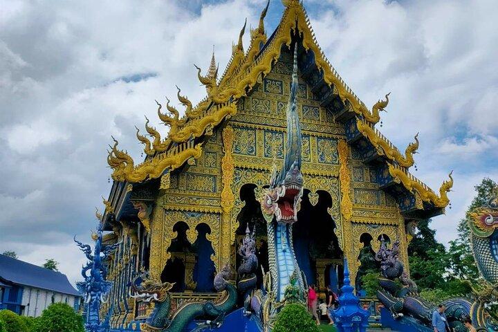 Private Tour Chiang Rai 3 Wonderful Temples & Lalitta Cafe