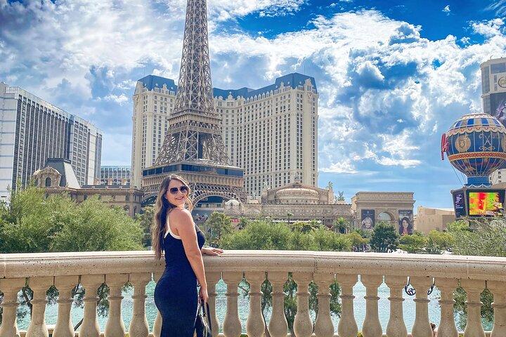 Trendy Strip Photo/Video Walking Tour in Las Vegas