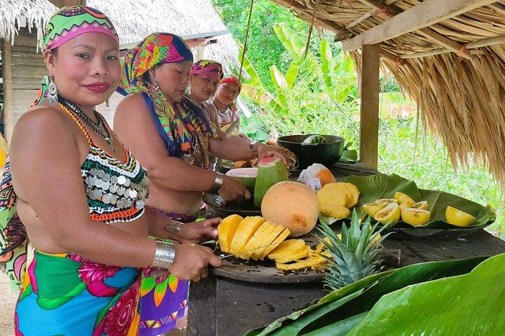 Emberá Village Tour in Chagres – Indigenous Culture and Nature