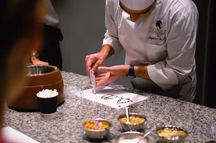 Paris: Chocolate Workshop (45 Mins) at Choco-Story