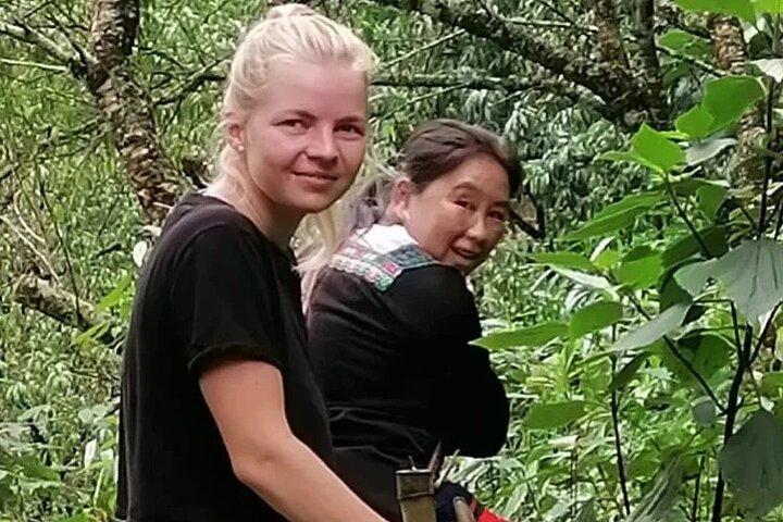 Sapa Trekking / Hiking through Sapa Valley with native Hmong