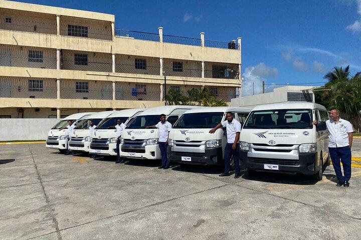 Private Transfer: Punta Cana Airport to Bahia Principe La Romana