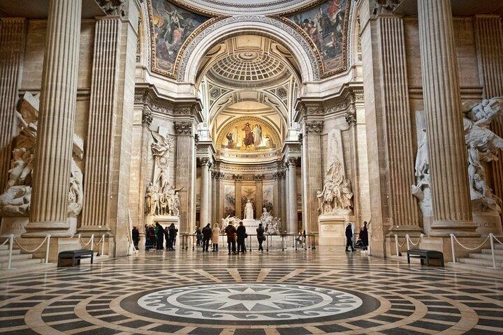 Panthéon Paris Private Guided Tour with Transfers