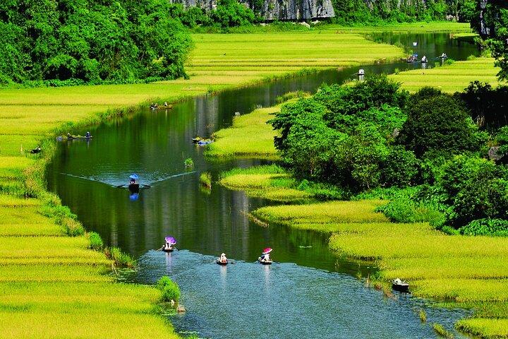 Hanoi to Ninh Binh 1 day: Trang An - Tam Coc - Mua Cave - Hoa Lu