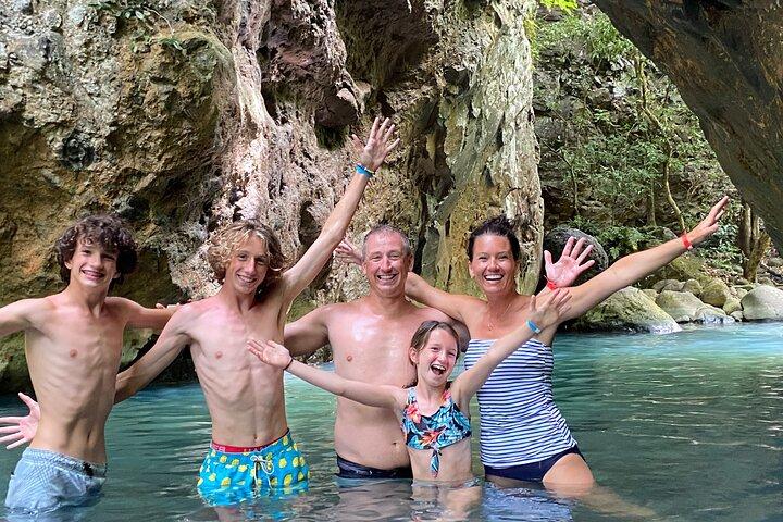 La Leona Waterfall Adventure Hike (Group Tour)