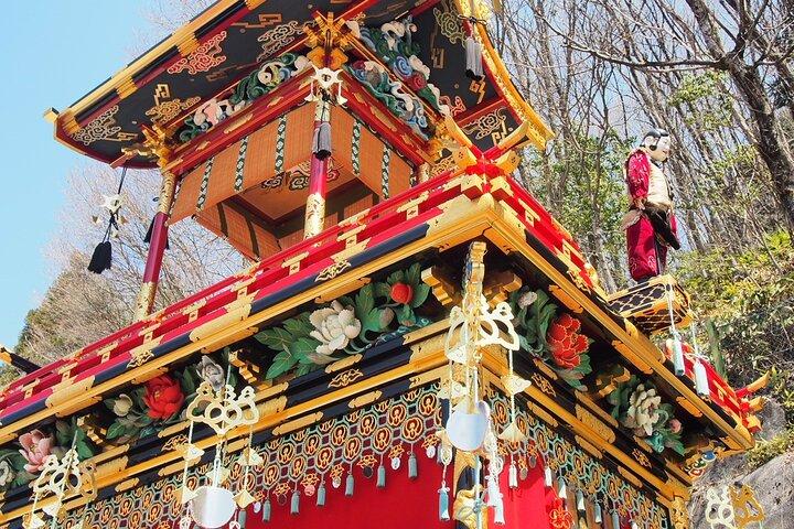 Full-Day Tour: Immerse in Takayama's History and Temples
