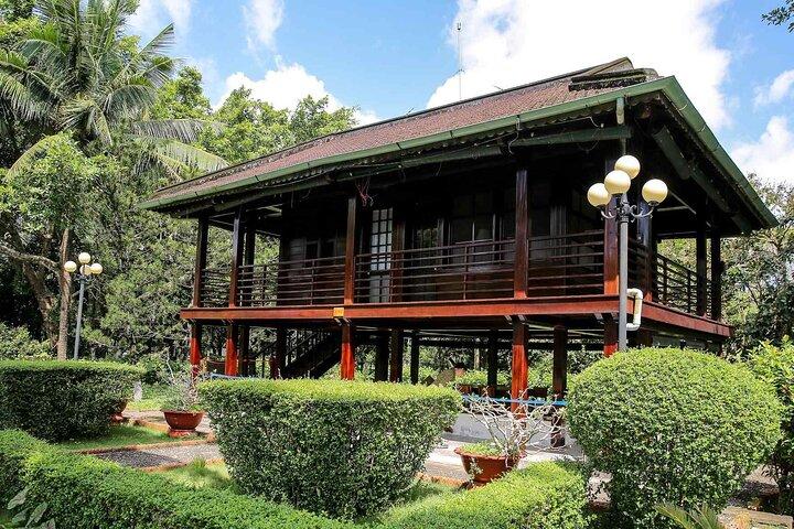 Private Hanoi Full-Day City Tour with Cyclo & Local Lunch