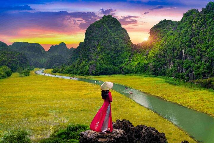 Vietnam At Glance In 7 Days - From Hanoi to Ho Chi Minh City