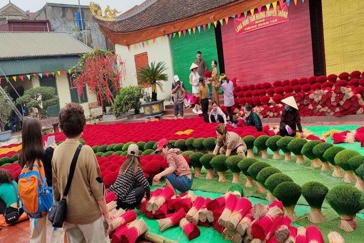Private Tour Incense Village, Hat village & Train Street Coffee
