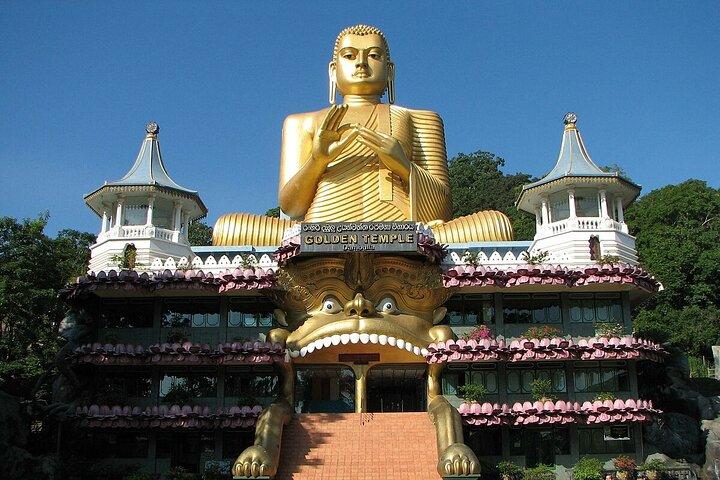 A Multi Day Tour Around Sri Lanka with Our Personal Driver