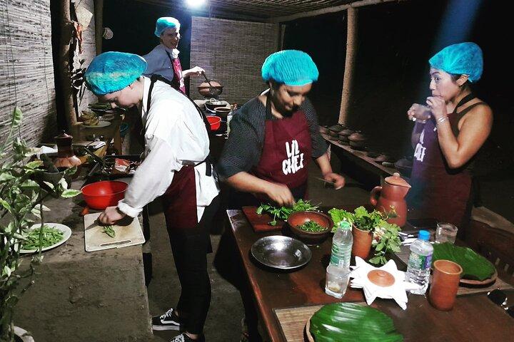 Sri Lankan Village Cooking Class in Kandy with Hotel Transfers
