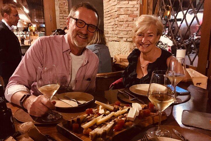 Málaga Evening Tapas Crawl Tour by Food Lover Tour