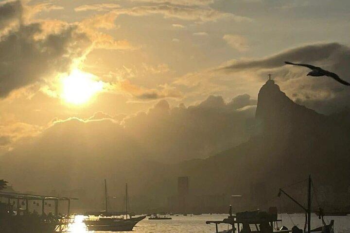 Brunch & Sunset Cruise with Capirinha in Rio
