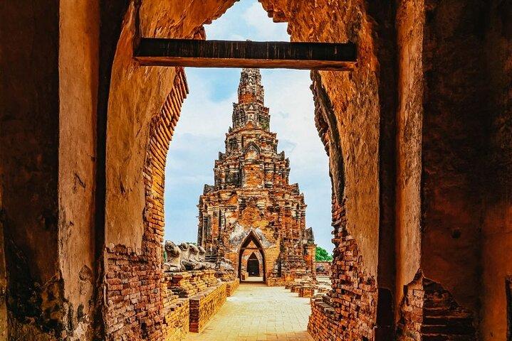 Maeklong Railway, Floating Market&Ayutthaya Day Trip from Bangkok