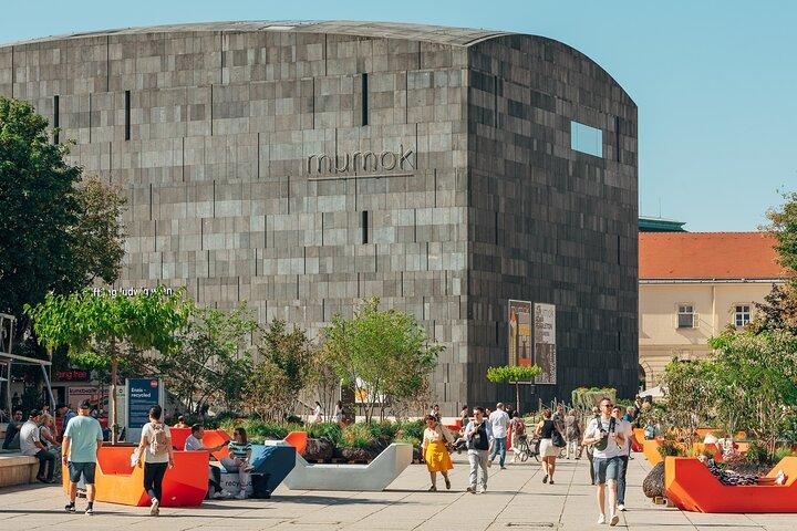 Overview & architectural tour: Secrets of the MuseumQuartier