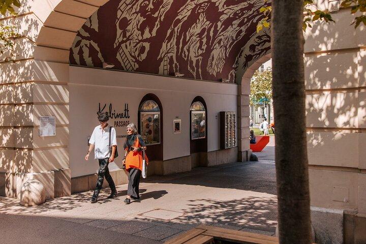Overview & architectural tour: Secrets of the MuseumQuartier