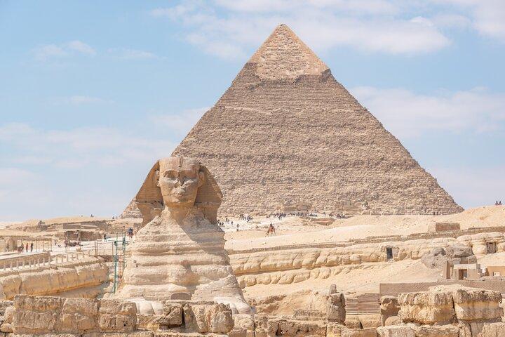 Private Cairo Day Tour Giza Pyramids Sphinx Memphis and Saqqara