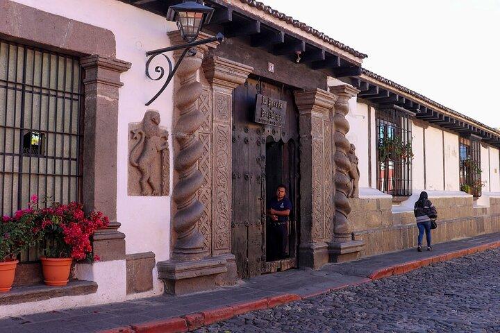 Private Tour of the Emblematic Streets of Antigua Guatemala